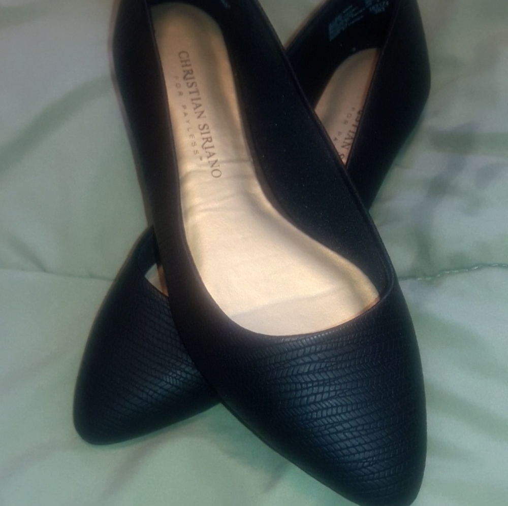 Black flats, pointed toe